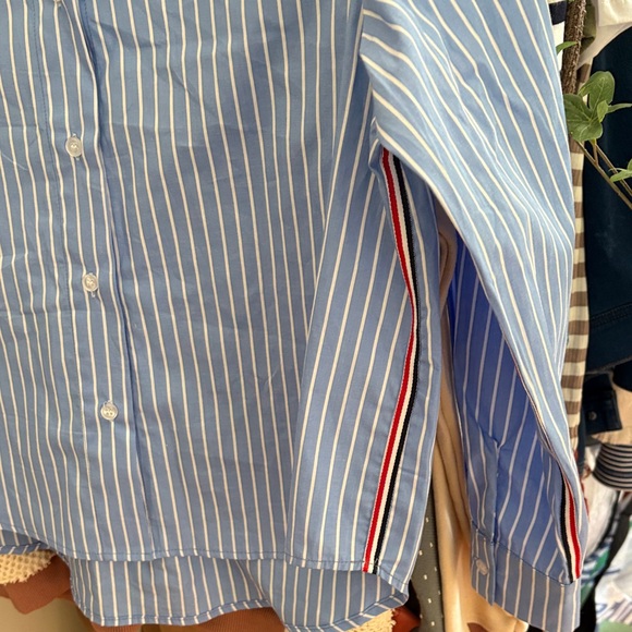 LA MIEL Blue and White Striped Button Down Shirt - Picture 4 of 5